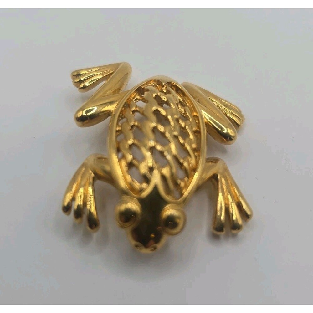 Vintage Monet Gold Tone Frog Brooch Pin Figural Animal Costume Jewelry